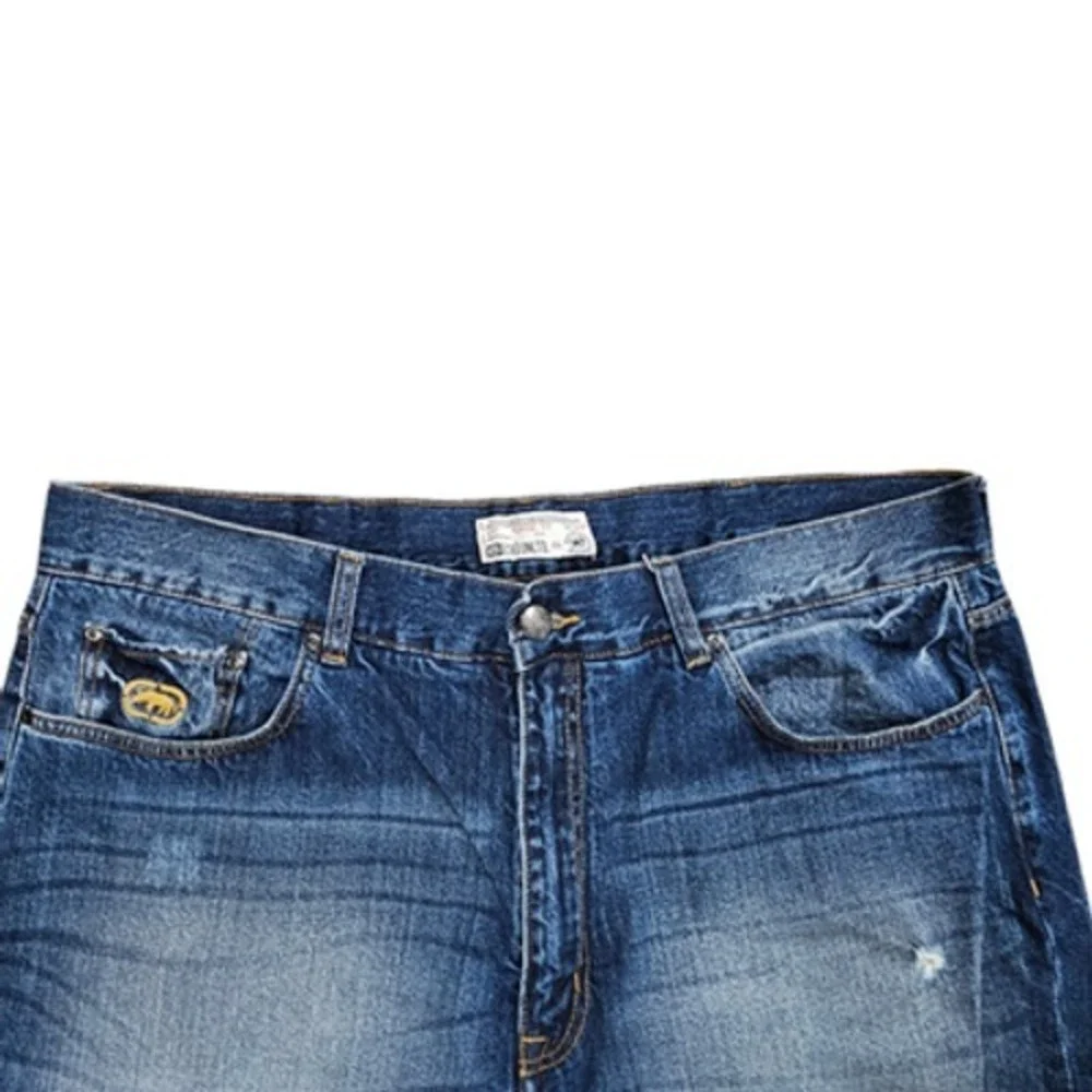 Ecko Unltd. wardrobe light offer